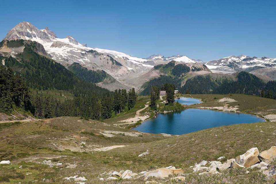 n-garibaldi_elfin_lakes