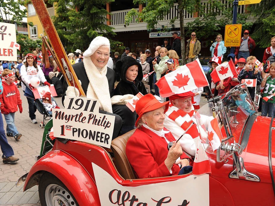 n-web_canada_day_parade