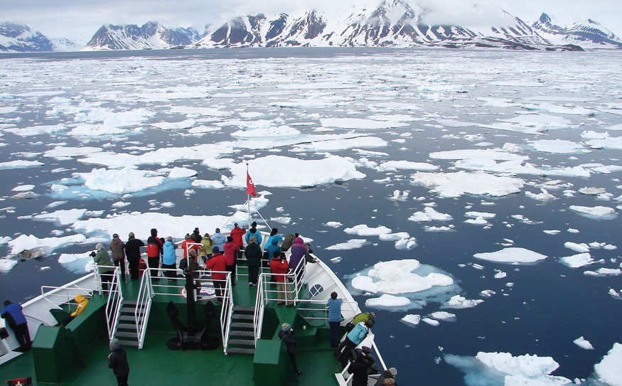 Early settlers of Svalbard hunted walruses, seals and beluga whales.