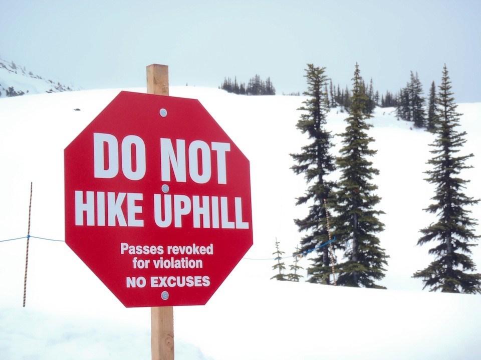 ski_patrol_sign