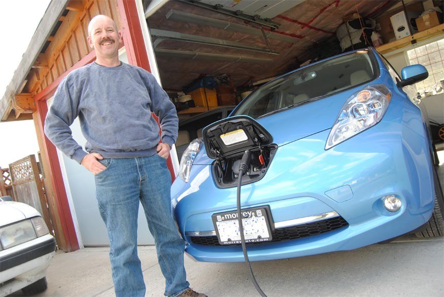 n-electric-car-dave-haywood-gaganghumanphoto-web