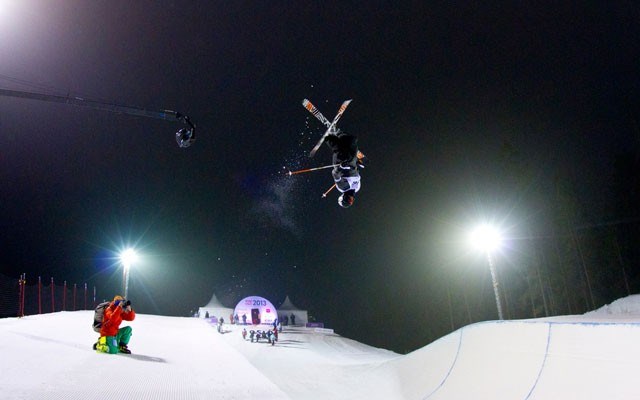 Simon d'Artois of Whistler in action. Photo Courtesy of the Canadian Freestyle Ski Association