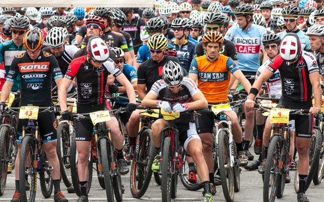 itching to go Riders at the Test of Metal await the race's official opening in Squamish on June 20. Photo by Rich Duncan