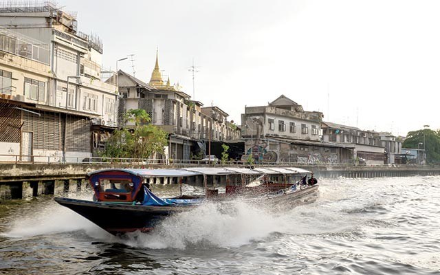 THE HIDDEN markets, shop houses, alleyways and restaurants that line the canals are a fascinating part of canal life. <a href="http://shutterstock.com">shutterstock.com</a>