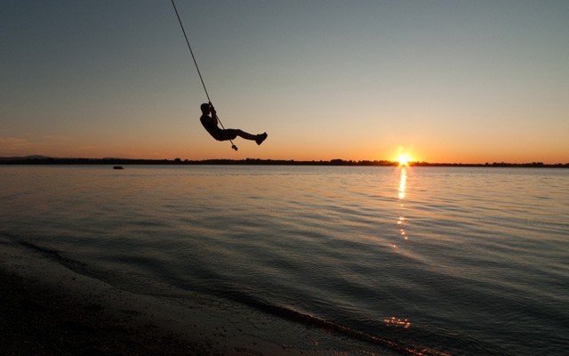 n-rope-swing-accident-2318-web-_shutterstock_