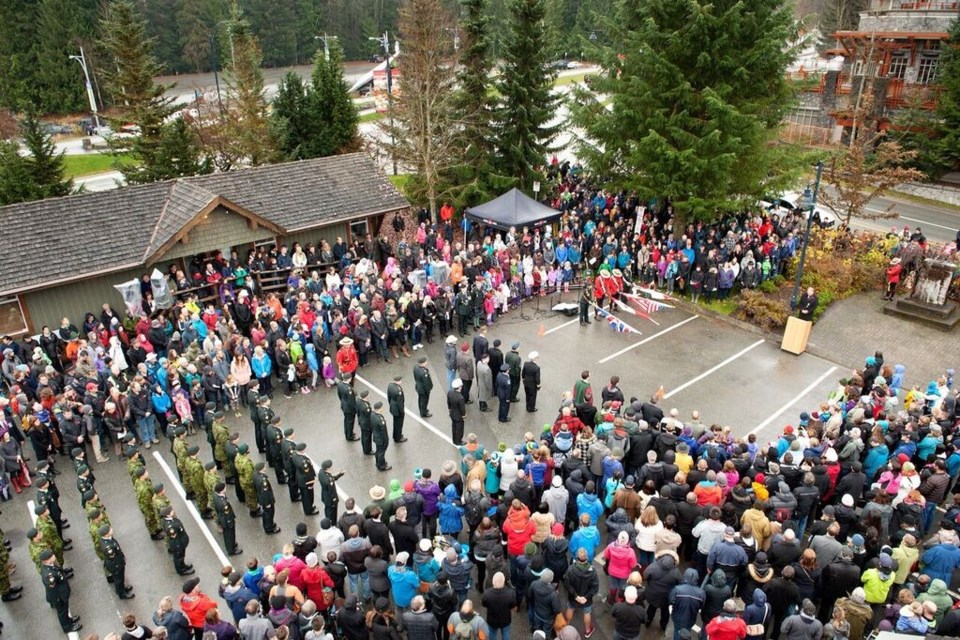 LEST WE FORGET Hundreds gather to honour those who serve in Canada's military at Whistler's Remembrance Day Service Nov. 11, 2016. Photo By Dave Buzzard