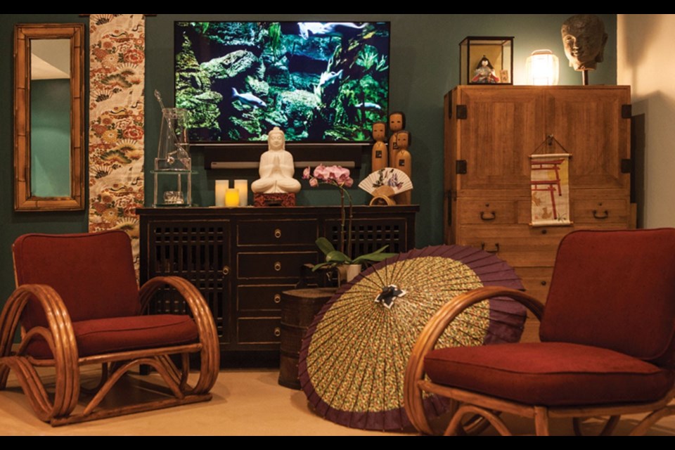 Relaxing in a Healdsburg, California Tea Lounge. Photo courtesy of Taste of Tea