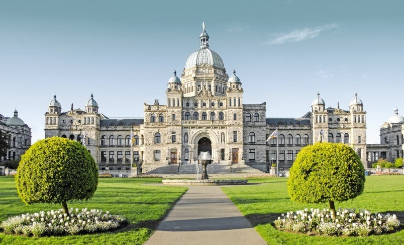 legislature-wwwing-istock