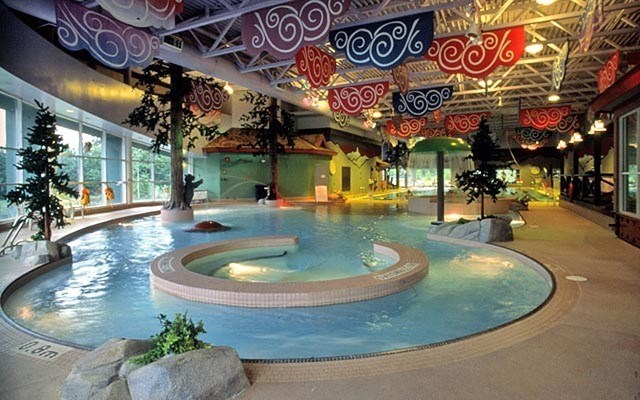 meadow_park_pool