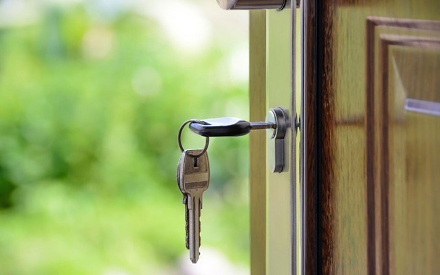 door-key-home-buying-real-estate