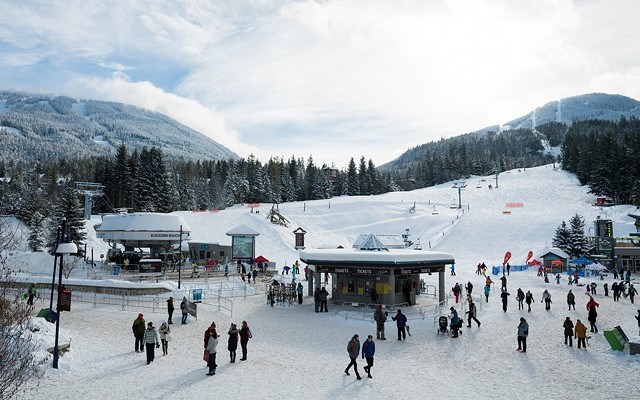 skiers_plaza_tourism_whistler_mike_crane