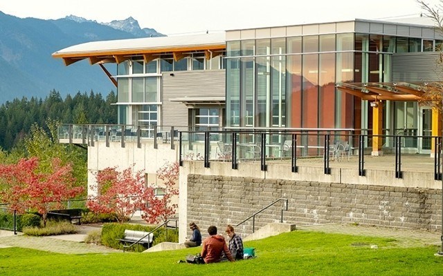 quest_university_squamish