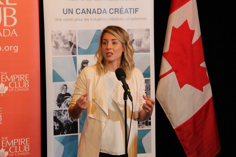 melanie-joly