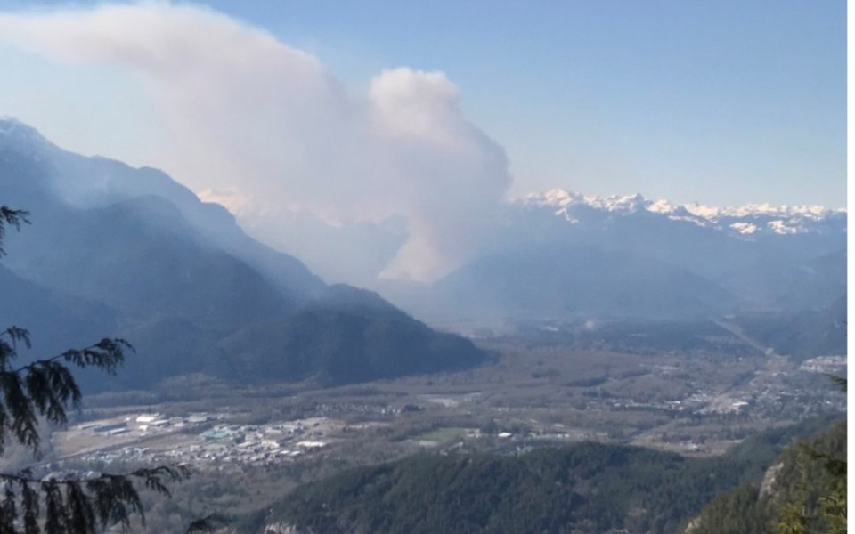 squamish_valley_fire