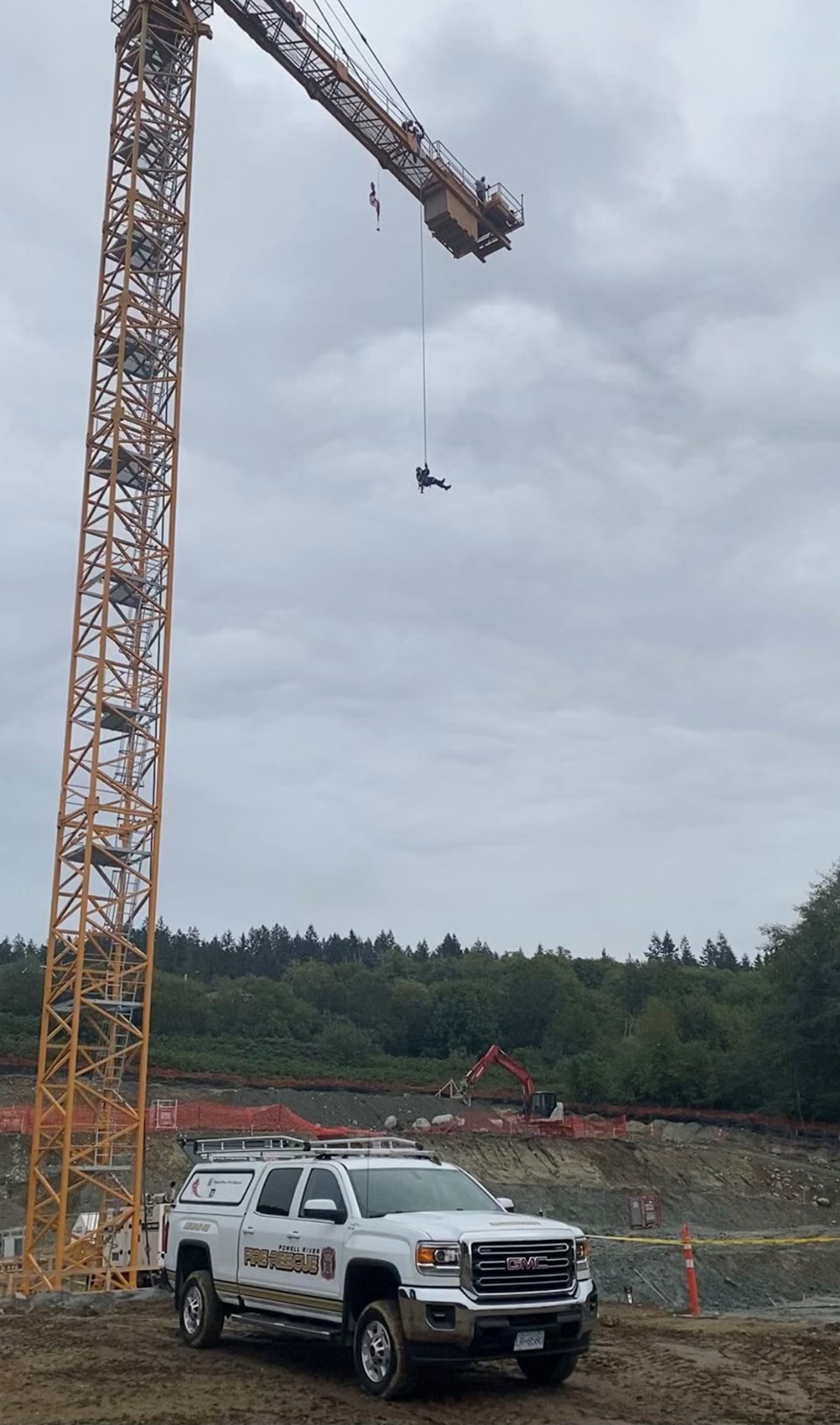 2657_crane_rescue