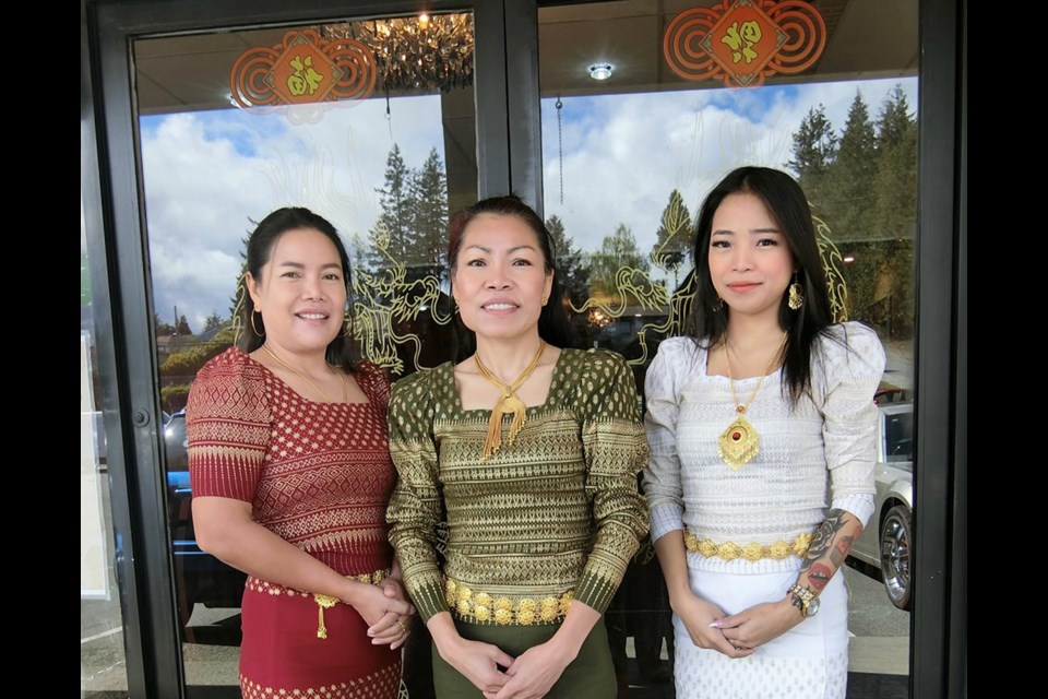 [From left] Sasiwimol Dankhuntod, Riamradmanee Diana and Nanthida Sutnoi.