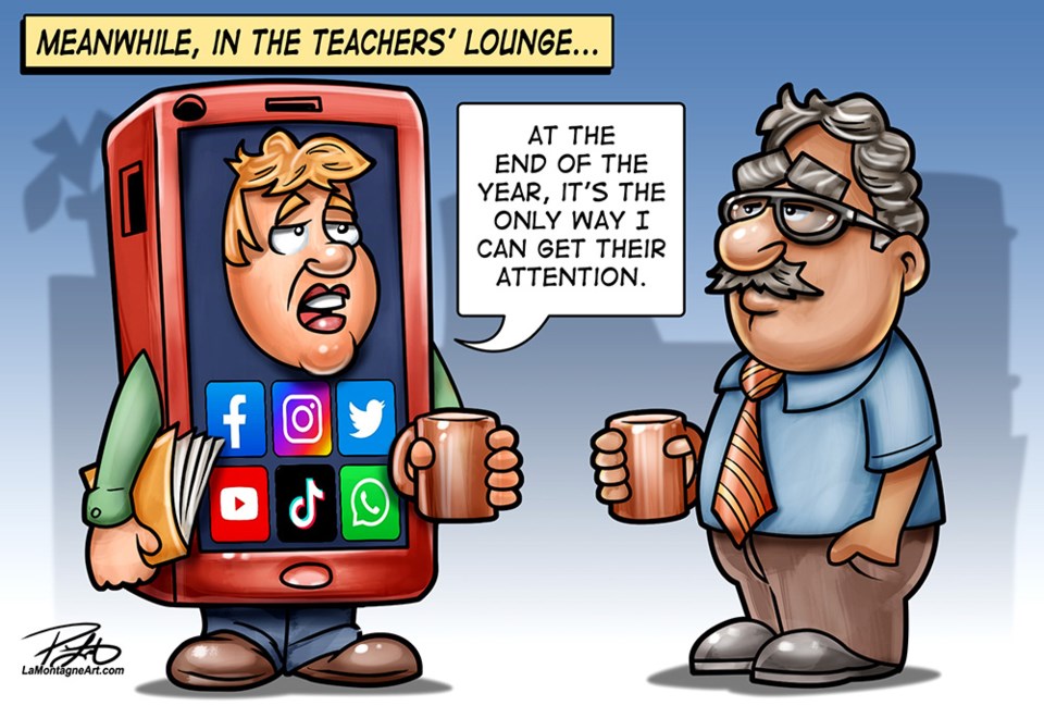 2934_cartoon_graduates