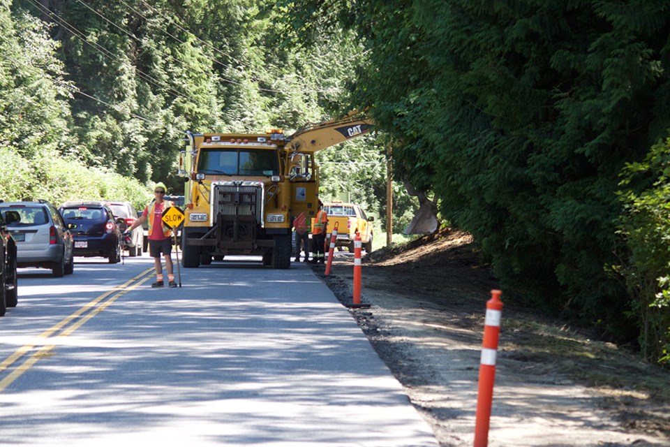 2335_road-work_the-cut