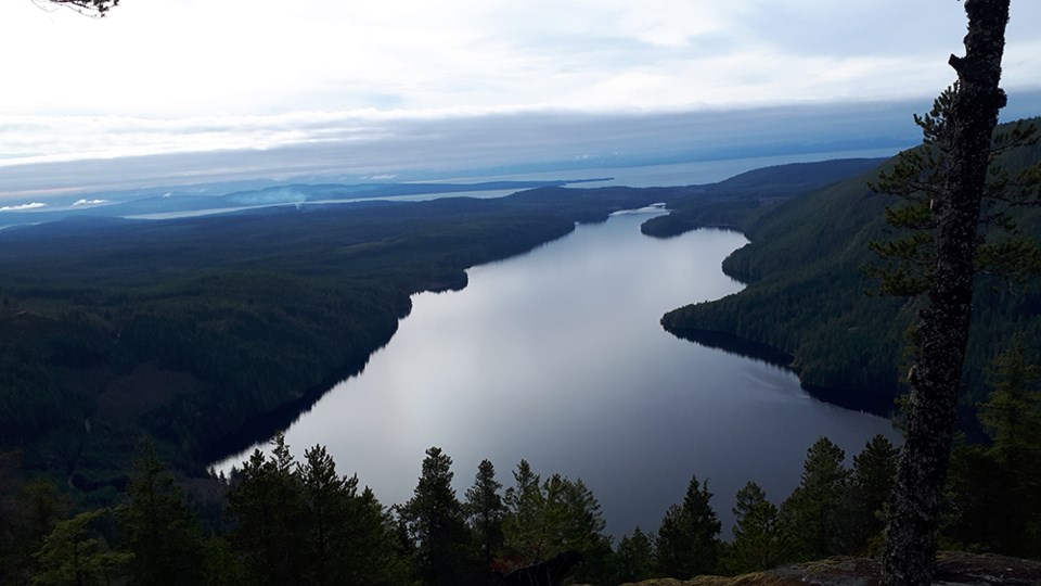 january_16_mike-massullo_hike-up-bros-bluffs-on-jan-10