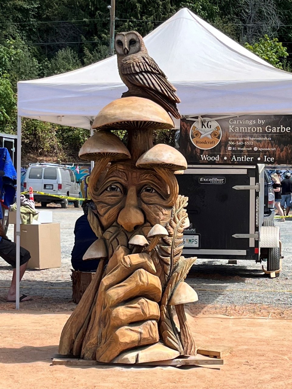 july_18_logger_spors_carving_cheryl_siba