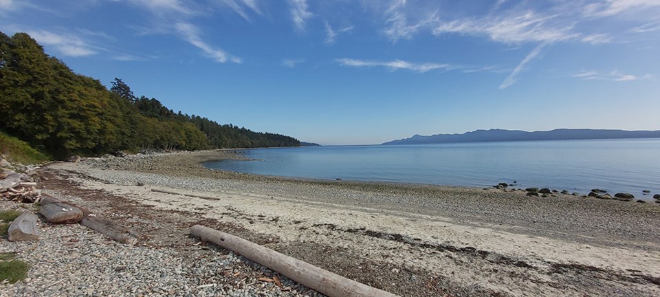 september-19_glenn-holstine_beach_gardens