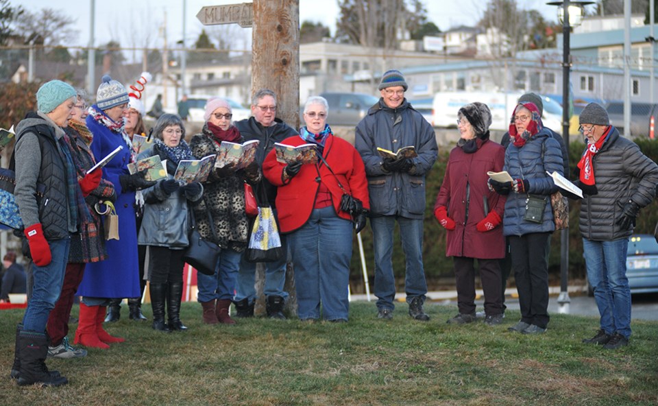 December_12_andrew_bradley_cheer_on_pier
