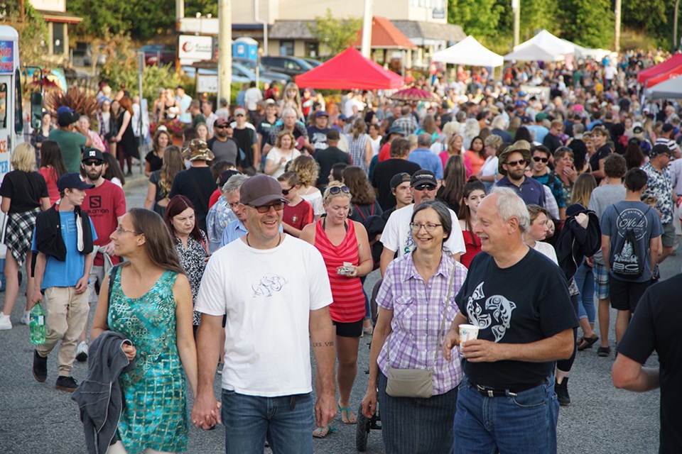 2623_blackberry_festival_powell_river