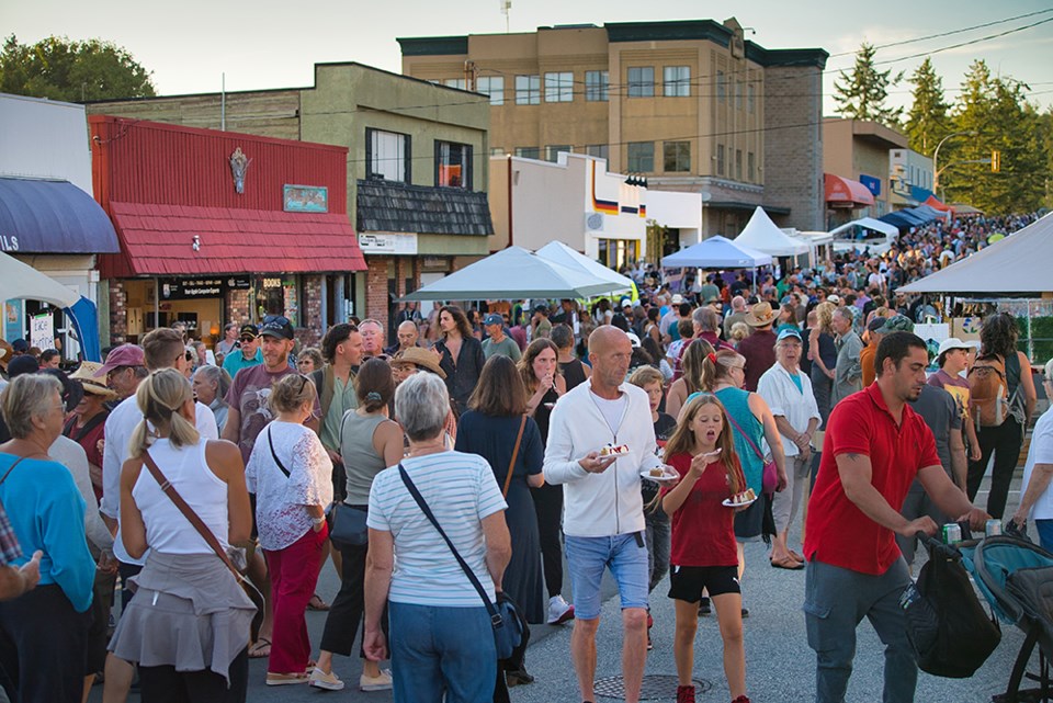 3035_blackberry_festival
