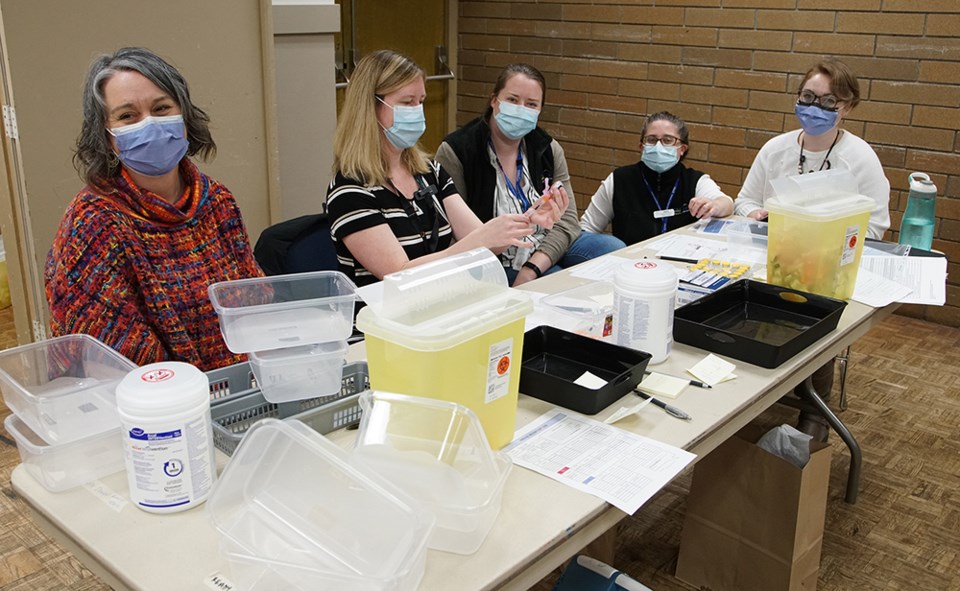 2624_vaccine_volunteers_powell_river