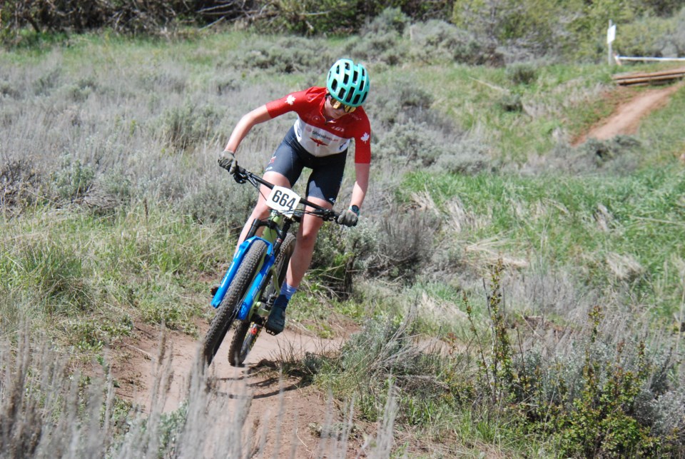 2944_cycling_canada