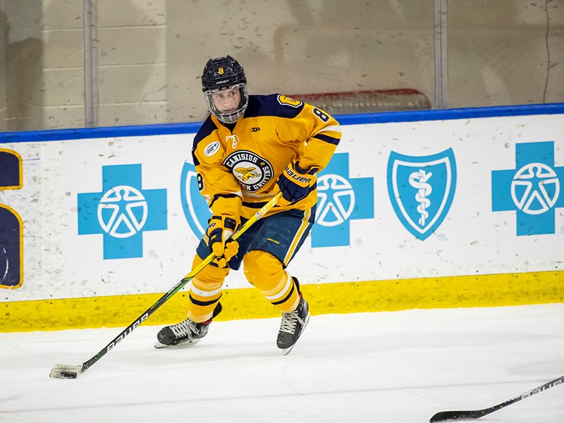 Hockey player from Powell River receives Hobey Baker nomination - Powell  River Peak