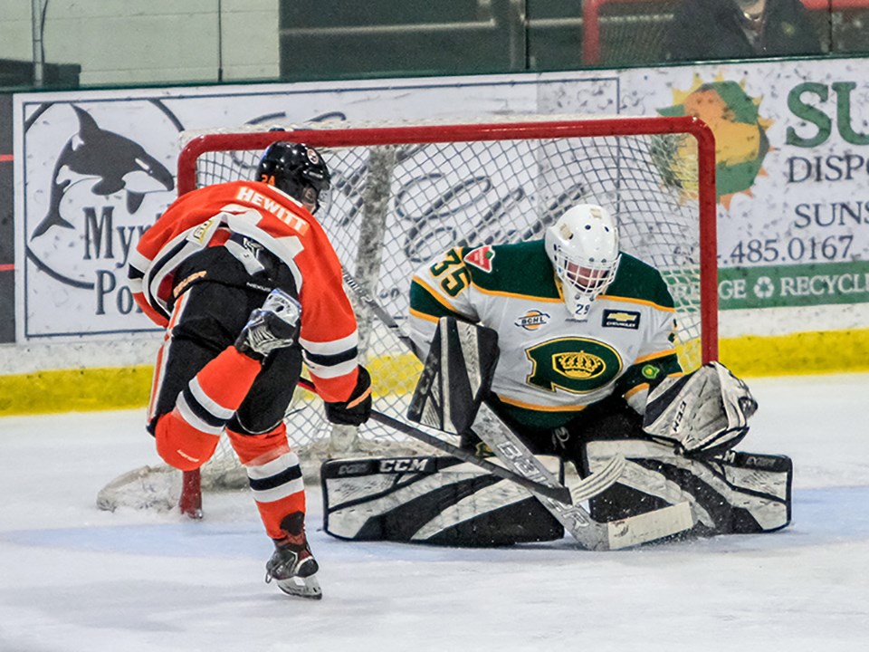 2707_Kings_vs_Nanaimo_11.27.0027
