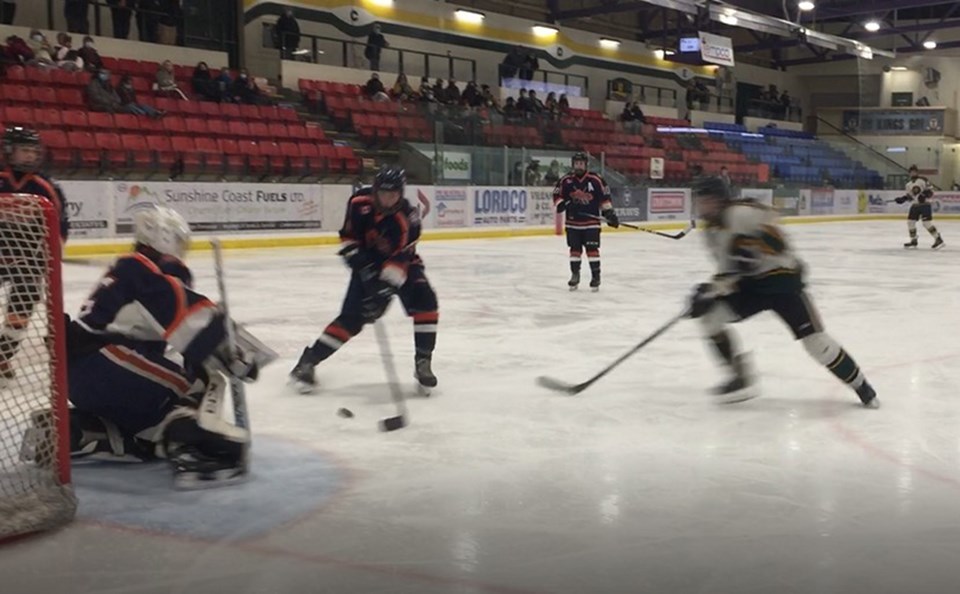 2719_u18_hockey