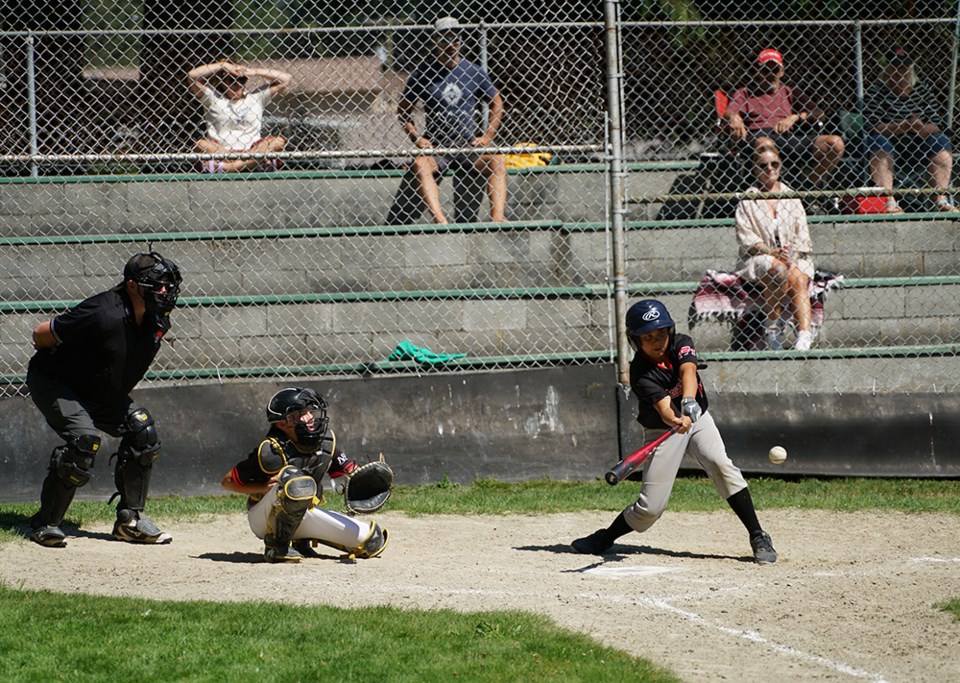 3044_minor_baseball