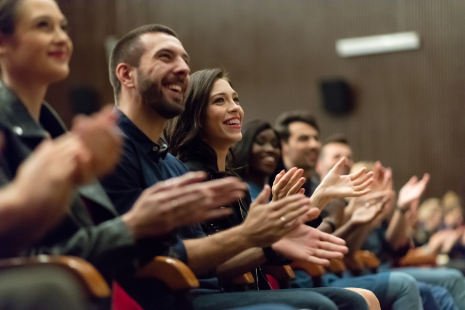 studio-2880-audience-applauding-istock