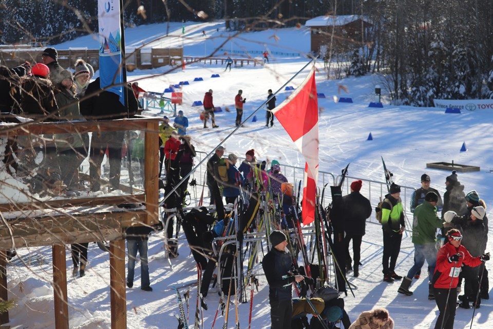 Athletes gather before the race begins. (via Hanna Petersen)