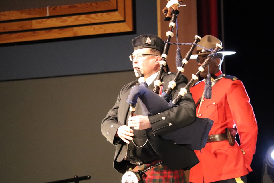 The bagpipes were played at the start and end of the ceremony. (via Hanna Petersen)