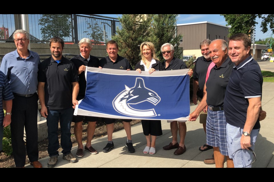 The Vancouver Canucks Alumni are official supporters of the Commonwealth Cup golf tournament benefiting the United Way of Northern B.C. (via Kyle Balzer)