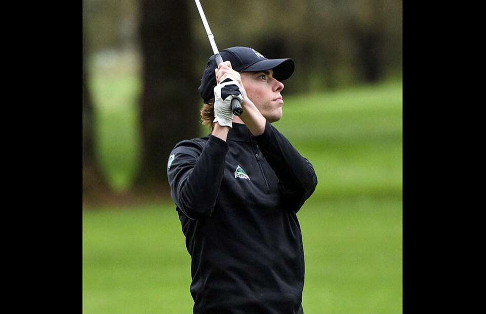 Prince George's Cody Bailey with his UFV Cascades golf team. (via UFV Cascades)