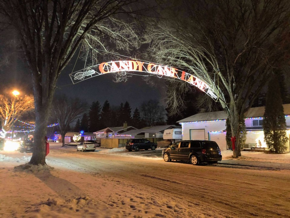 candycanelanesign2018