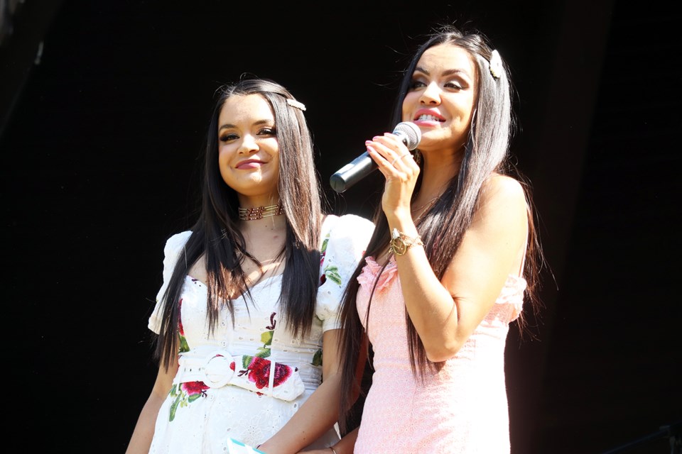 Shannon Baker and Shauna Baker
of Stellate'n First Nation emceed the event. (via Jessica Fedigan)