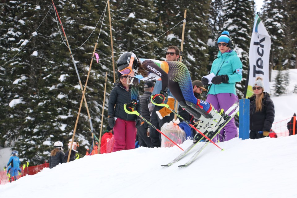 Racers came charging out of the gate when going down Purden Ski Hill at the 2019 TECK U-14 Provincials near Prince George (via Shaun Holahan)