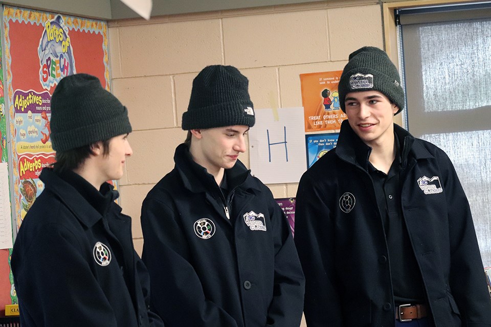 Jackson Hassman (right) returns to David Hoy Elementary School in Fort St. James speaking with students ahead of the 2020 BC Winter Classic (via Kyle Balzer)