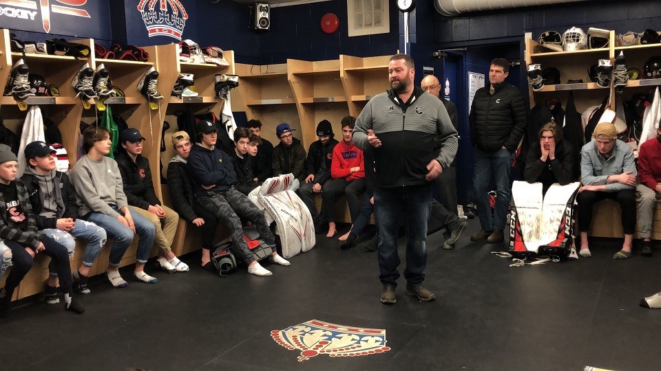 Cariboo Hockey General Manager Trevor Sprague talks to his players about the BC Hockey postponement due to COVID-19. (via Kyle Balzer)