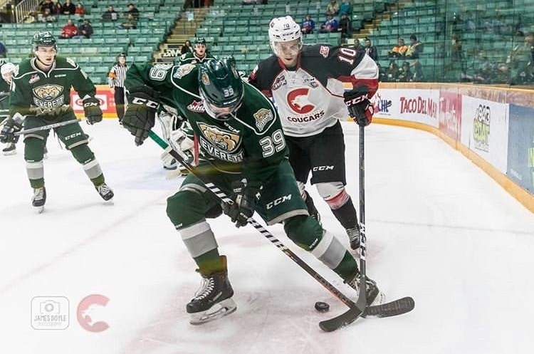 Cougars-Silvertips-Curtis 2019 home