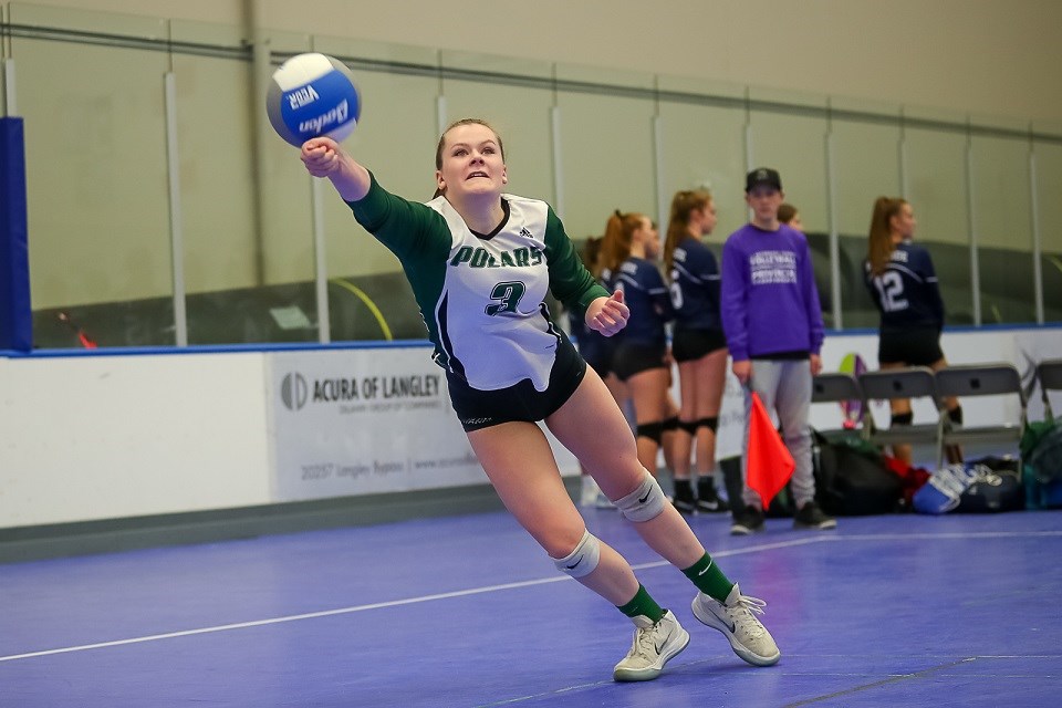 Sydnee Witso (#3) reaches for the bump during a game for the Prince George Polars at the 2019 B.C. Senior Girls AAA Volleyball Championships (via Vancouver Sports Pictures)