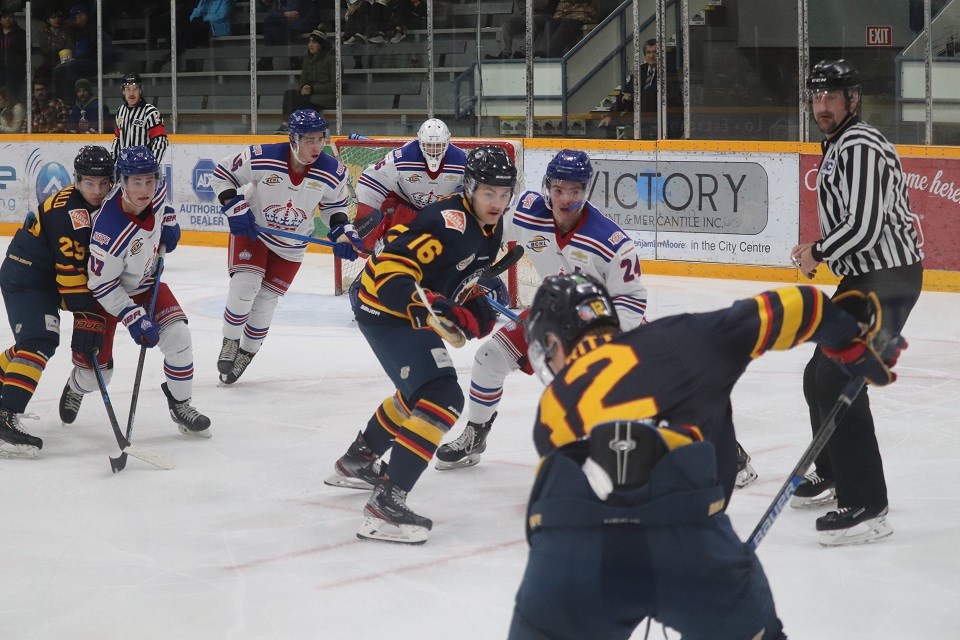 Face-off between the Prince George Spruce Kings and the Vernon Vipers (via Kyle Balzer)