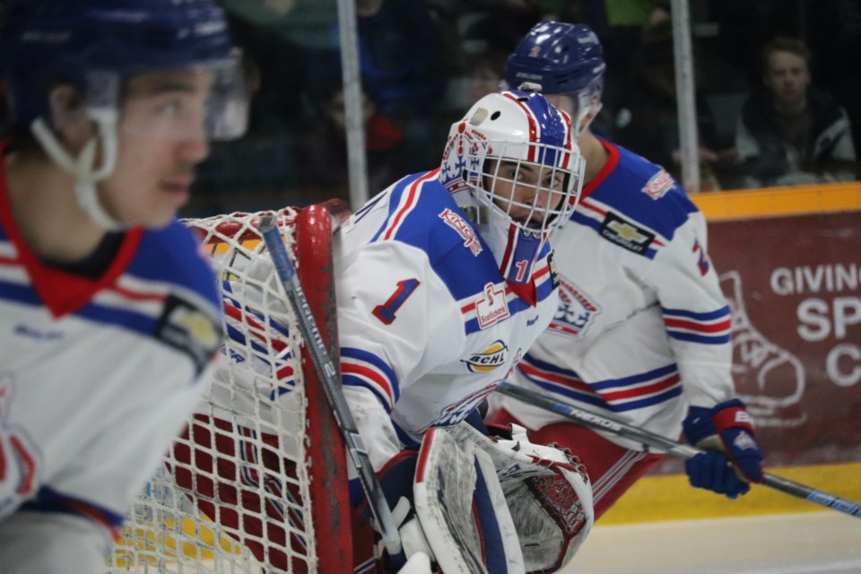 Prince George netminder Logan Neaton (#1) eyes the play (via Kyle Balzer)