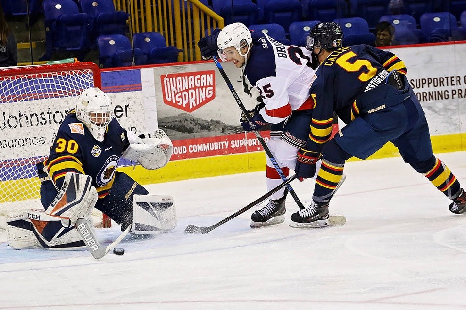 Kobe Grant (#30) in action for the Vernon Vipers against the Cowichan Valley Capitals during the BCHL's 2020-21 extended training season.