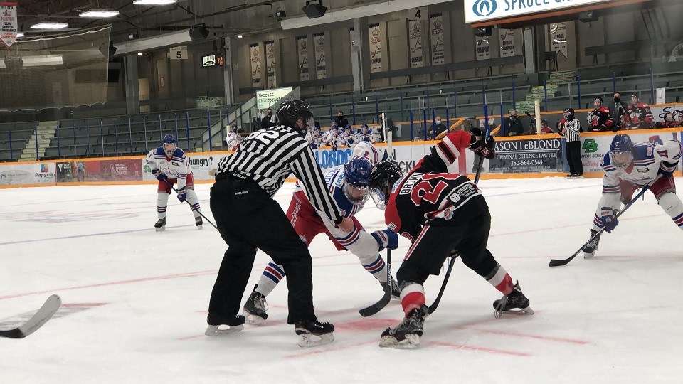 Spruce Kings-Centennials faceoff 2020-21 exhibition